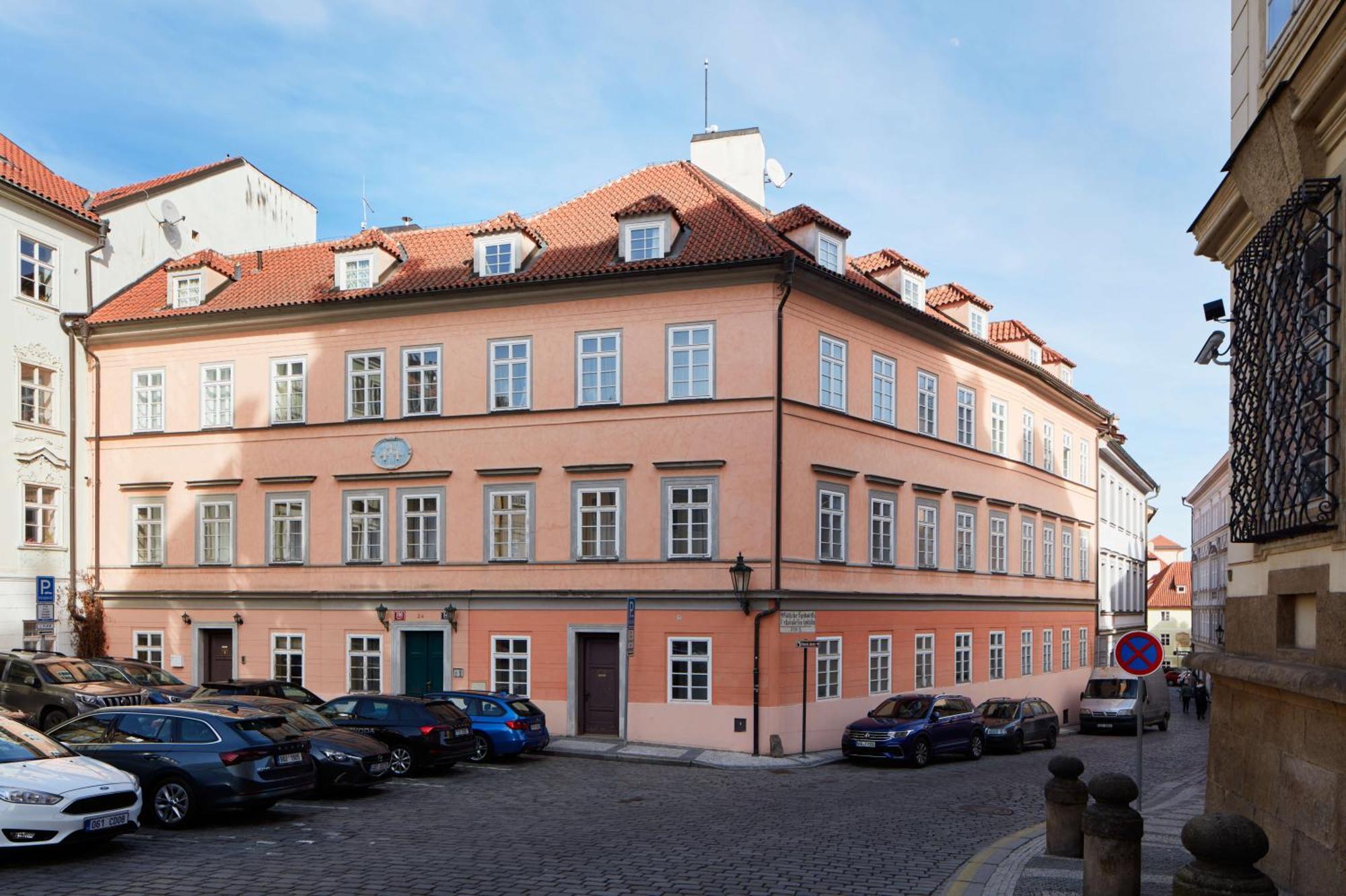 Grace Apartment By Prague Castle Exterior photo
